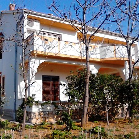 Apartments Kresimir Beauty With Shadow Trees And Parking Place Pag Town Εξωτερικό φωτογραφία